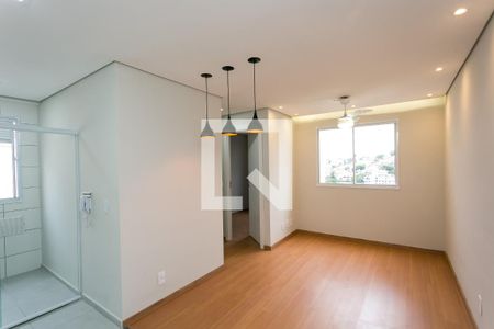 sala/cozinha de apartamento para alugar com 2 quartos, 42m² em Vila Plana, São Paulo