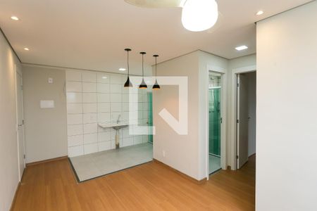 Apartamento para alugar com 42m², 2 quartos e 1 vagasala/cozinha