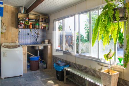 Casa à venda com 120m², 3 quartos e 3 vagas Casa à venda com 120m², 3 quartos e 3 vagasÁrea de serviço