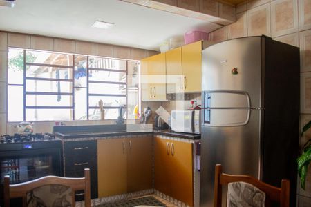 Casa à venda com 120m², 3 quartos e 3 vagas Casa à venda com 120m², 3 quartos e 3 vagasCozinha