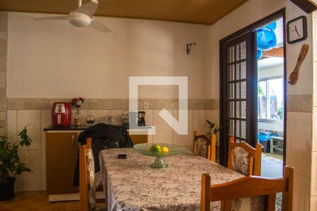 Casa à venda com 120m², 3 quartos e 3 vagas Casa à venda com 120m², 3 quartos e 3 vagasCozinha