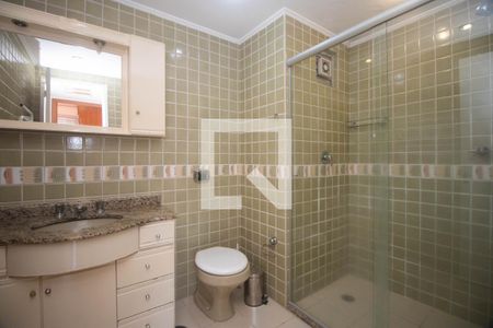 Banheiro de apartamento para alugar com 1 quarto, 46m² em Mont Serrat, Porto Alegre