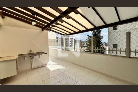 Apartamento para alugar com 320m², 5 quartos e 2 vagasVaranda/Área de Serviço