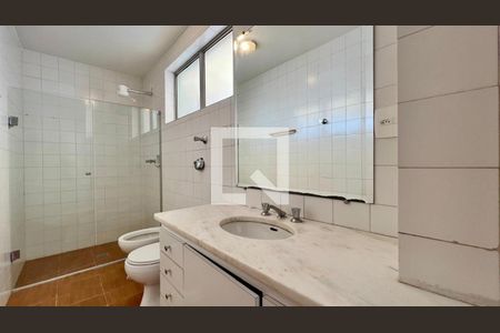 Apartamento para alugar com 320m², 5 quartos e 2 vagasBanheiro 2