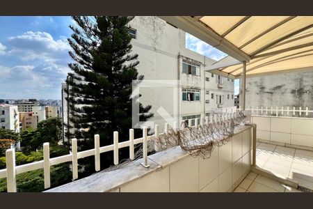 Apartamento para alugar com 320m², 5 quartos e 2 vagasVaranda