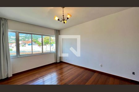 Apartamento para alugar com 320m², 5 quartos e 2 vagasQuarto