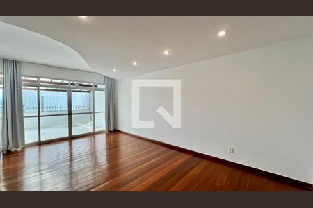 Apartamento para alugar com 320m², 5 quartos e 2 vagasQuarto 2