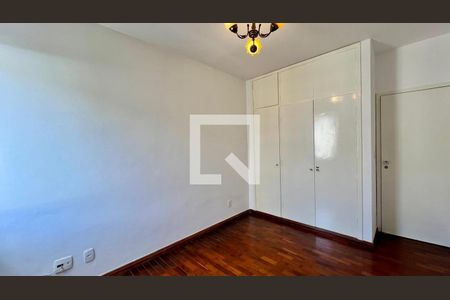 Apartamento para alugar com 320m², 5 quartos e 2 vagasQuarto 5