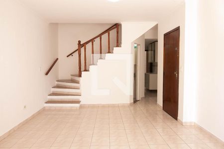 Sala de casa de condomínio para alugar com 2 quartos, 150m² em Vila Eldízia, Santo André