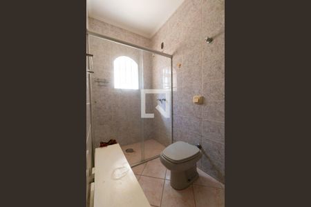 Casa à venda com 416m², 3 quartos e 8 vagasBanheiro de Serviço