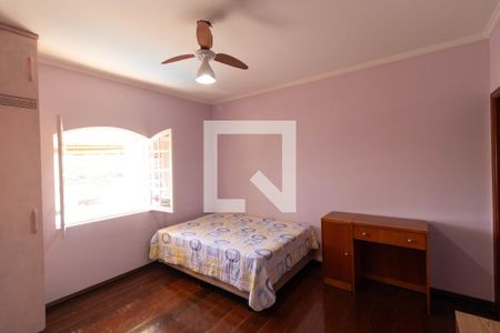 Casa à venda com 416m², 3 quartos e 8 vagasQuarto 02