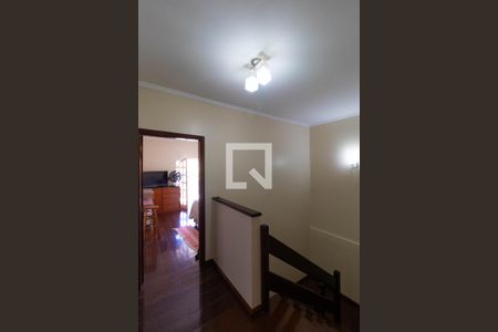 Casa à venda com 416m², 3 quartos e 8 vagasCorredor