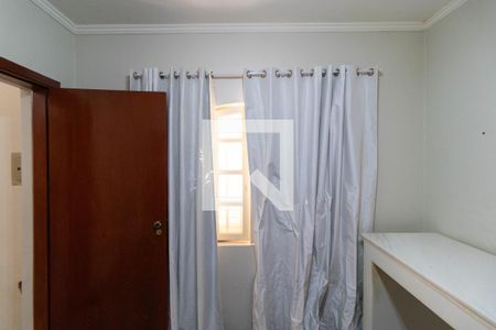 Casa à venda com 416m², 3 quartos e 8 vagasQuarto de Serviço