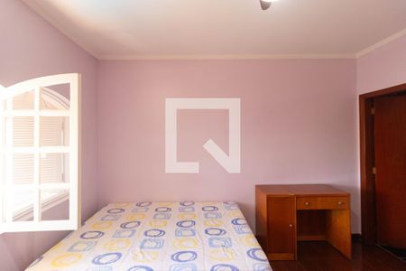 Casa à venda com 416m², 3 quartos e 8 vagasQuarto 02