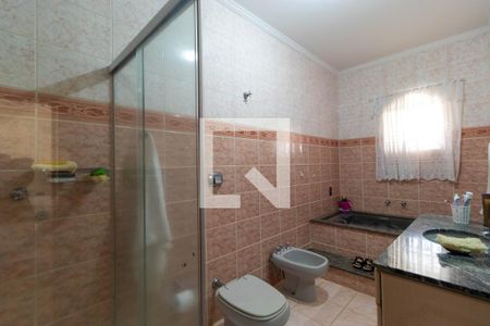 Casa à venda com 416m², 3 quartos e 8 vagasBanheiro da Suíte