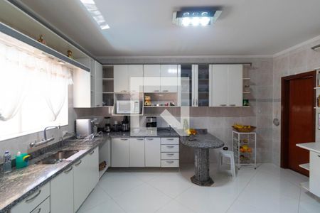 Casa à venda com 416m², 3 quartos e 8 vagasCozinha