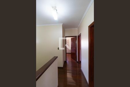 Casa à venda com 416m², 3 quartos e 8 vagasCorredor