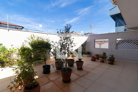 Casa à venda com 416m², 3 quartos e 8 vagasQuintal