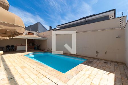 Casa à venda com 416m², 3 quartos e 8 vagasPiscina