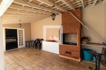 Casa à venda com 416m², 3 quartos e 8 vagasChurrasqueira