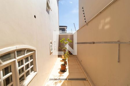 Casa à venda com 416m², 3 quartos e 8 vagasQuintal