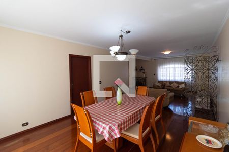 Casa à venda com 416m², 3 quartos e 8 vagasSalas