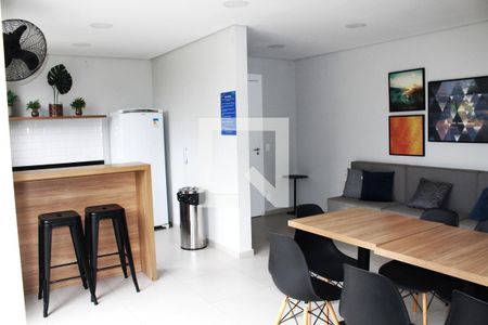 Apartamento para alugar com 29m², 1 quarto e sem vagaÁrea comum - Salão de festas