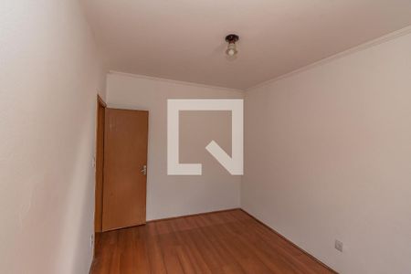 Casa à venda com 239m², 3 quartos e 2 vagas Casa à venda com 239m², 3 quartos e 2 vagasQuarto Edicula Fundos