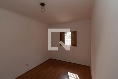 Casa à venda com 239m², 3 quartos e 2 vagas Casa à venda com 239m², 3 quartos e 2 vagasQuarto Edicula Fundos