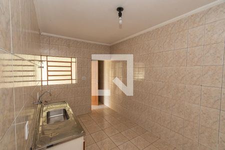 Casa à venda com 239m², 3 quartos e 2 vagas Casa à venda com 239m², 3 quartos e 2 vagasCozinha Edicula Fundos