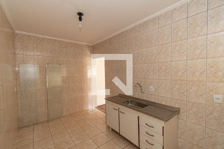 Casa à venda com 239m², 3 quartos e 2 vagas Casa à venda com 239m², 3 quartos e 2 vagasCozinha Edicula Fundos