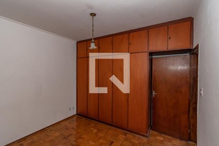 Casa à venda com 239m², 3 quartos e 2 vagas Casa à venda com 239m², 3 quartos e 2 vagasQuarto 2