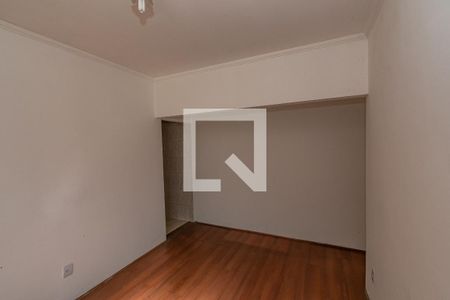 Casa à venda com 239m², 3 quartos e 2 vagas Casa à venda com 239m², 3 quartos e 2 vagasSala Edicula Fundos