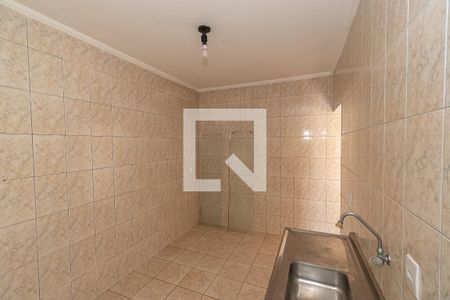 Casa à venda com 239m², 3 quartos e 2 vagas Casa à venda com 239m², 3 quartos e 2 vagasCozinha Edicula Fundos