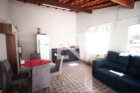 Casa para alugar com 400m², 3 quartos e 1 vaga Casa para alugar com 400m², 3 quartos e 1 vagaEdícula