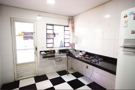 Casa para alugar com 400m², 3 quartos e 1 vaga Casa para alugar com 400m², 3 quartos e 1 vagaCozinha