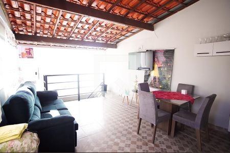 Casa para alugar com 400m², 3 quartos e 1 vaga Casa para alugar com 400m², 3 quartos e 1 vagaEdícula