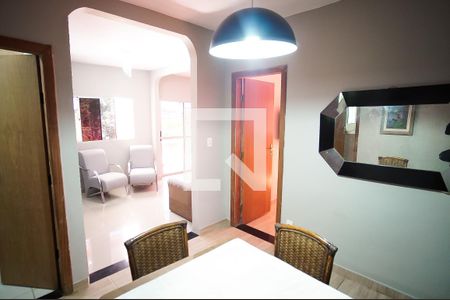 Sala de casa para alugar com 3 quartos, 400m² em Jardim dos Comerciários (venda Nova), Belo Horizonte