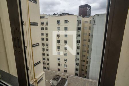 Sala vista da janela de apartamento para alugar com 1 quarto, 60m² em Botafogo, Rio de Janeiro