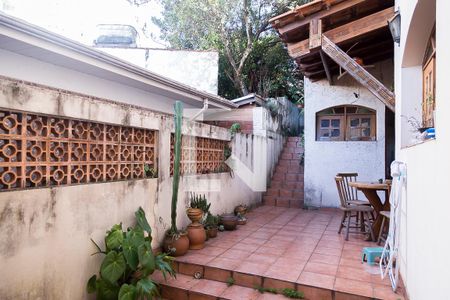 Casa à venda com 108m², 2 quartos e sem vagaQuintal