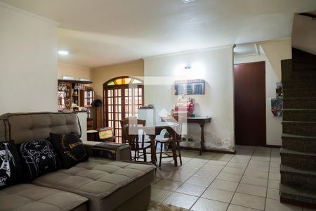 Sala de casa à venda com 2 quartos, 108m² em Chácara Inglesa, São Paulo