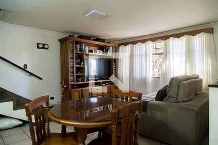 Sala de casa à venda com 2 quartos, 108m² em Chácara Inglesa, São Paulo