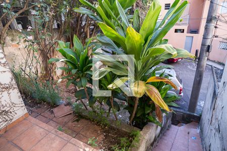 Casa à venda com 108m², 2 quartos e sem vagaHall de Entrada e Jardim