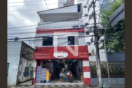 Fachada de casa para alugar com 2 quartos, 82m² em Barra, Salvador