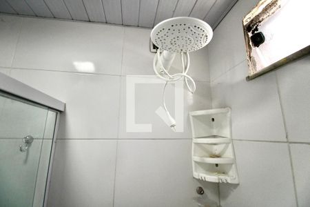 Banheiro de casa para alugar com 2 quartos, 82m² em Barra, Salvador