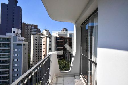 Varanda de apartamento para alugar com 3 quartos, 204m² em Vila Suzana, São Paulo