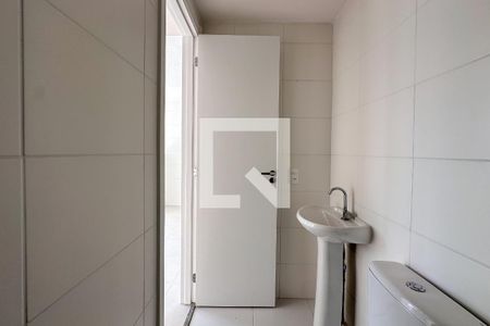 Apartamento à venda com 38m², 2 quartos e sem vaga Apartamento à venda com 38m², 2 quartos e sem vagaBanheiro