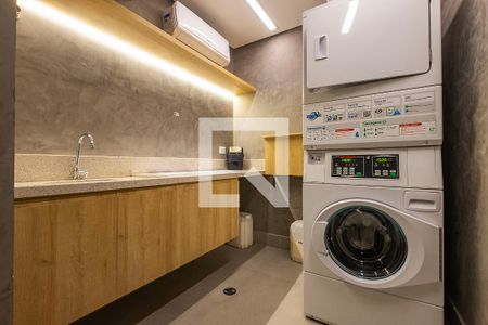 Studio à venda com 28m², 1 quarto e sem vaga Studio à venda com 28m², 1 quarto e sem vagaLavanderia