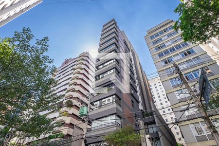 Studio à venda com 28m², 1 quarto e sem vaga Studio à venda com 28m², 1 quarto e sem vagaFachada