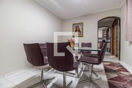 Casa à venda com 242m², 3 quartos e 2 vagasSala de Jantar